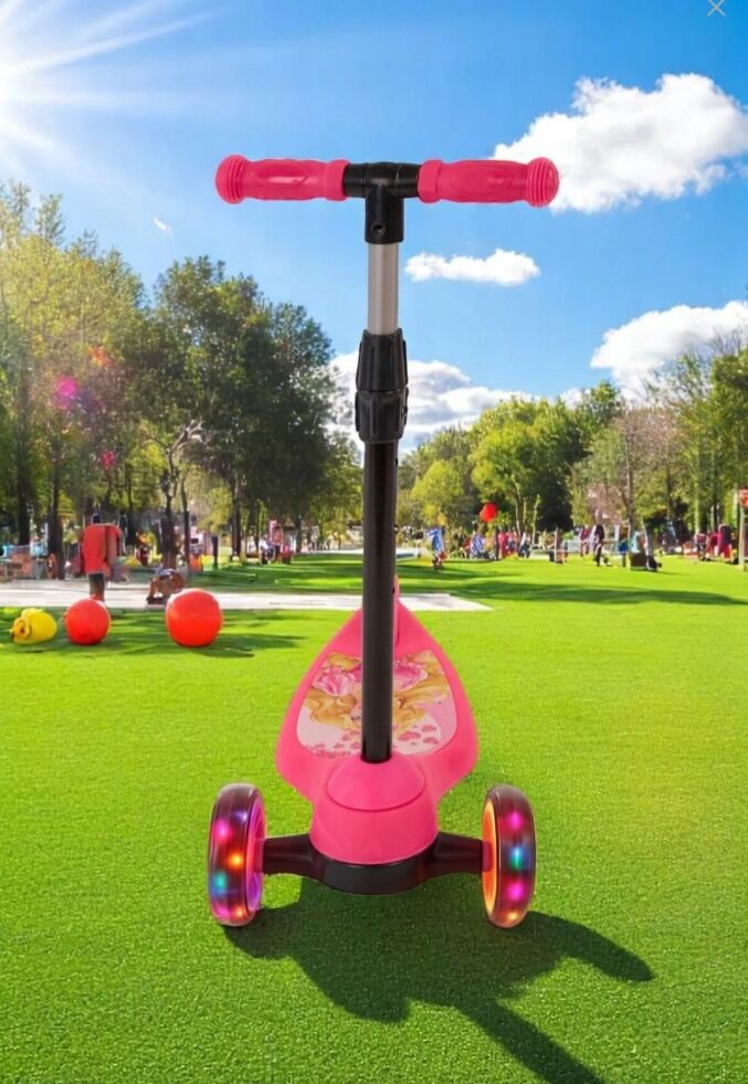 Beren Runner 3 Tekerli  Işıklı Çocuk Scooter Pembe