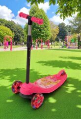 Beren Runner 3 Tekerli  Işıklı Çocuk Scooter Pembe