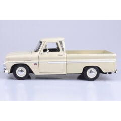 Timeless Legends 1966 Chevrolet C10 Fleetside Pickup 1/24 Krem