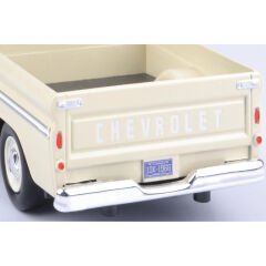 Timeless Legends 1966 Chevrolet C10 Fleetside Pickup 1/24 Krem