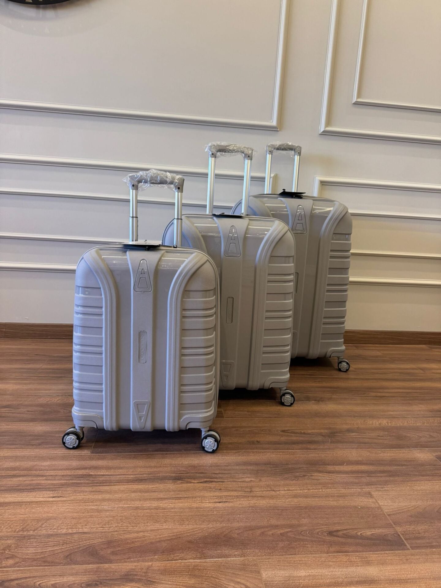 Accord Pp Kapak Plastik Valiz Kırılmaz Geniş Kasa 3'Lü Set Gri