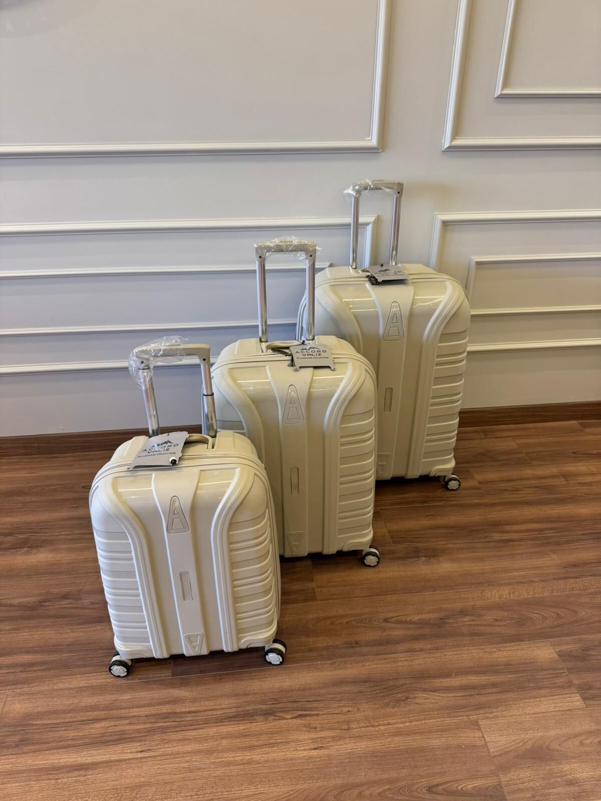 Accord Pp Kapak Plastik Valiz Kırılmaz Geniş Kasa 3'Lü Set Bej